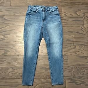 12 Reg American Eagle skinny jeans